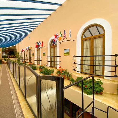 Hotel Steve Ліптовський Мікулаш Екстер'єр фото