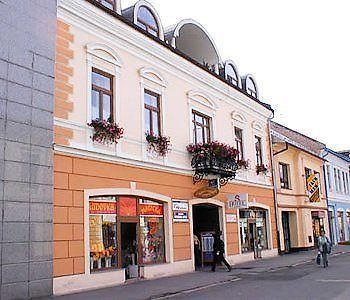 Hotel Steve Ліптовський Мікулаш Екстер'єр фото